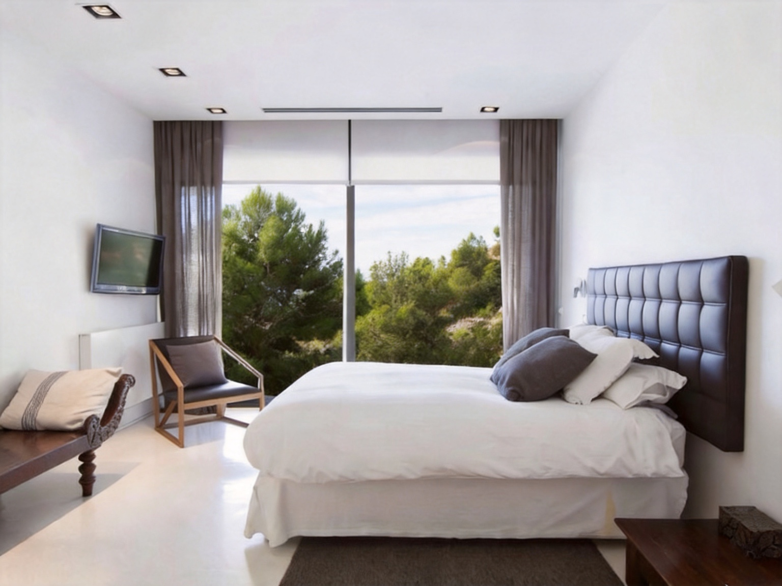 Bedroom at Villa Montgavina